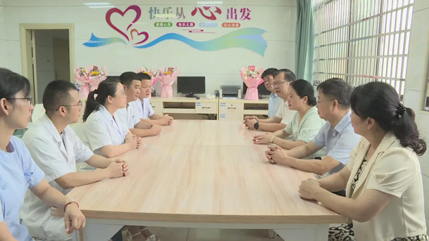 漳平市領導走訪慰問一線醫師 1.webp.png